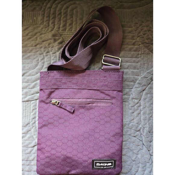 Dakine Jive Crossbody Messenger Grape Purple Honeycomb Pattern EUC - Picture 1 of 6